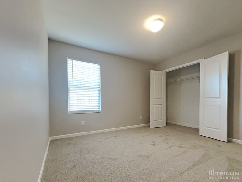 Building Photo - 170 Overcup Ct