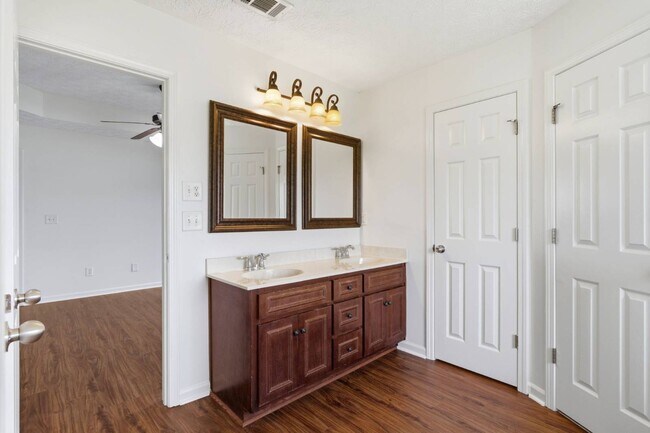 Building Photo - 6001 Granite Field Dr