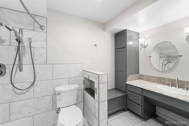 Building Photo - 5585 Escondido Dr