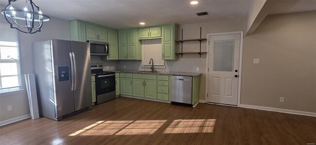 Building Photo - 502 Chambliss St