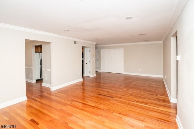 Building Photo - 52 Brookside Ln