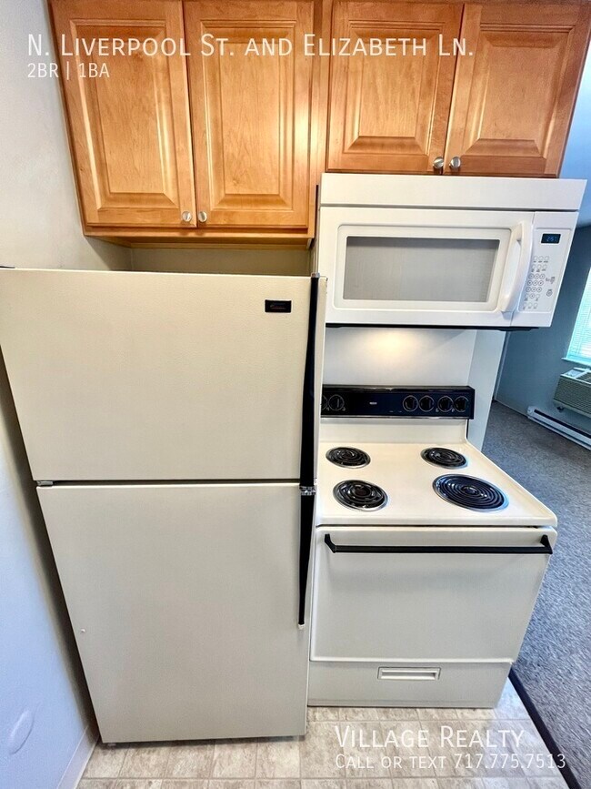 Building Photo - 75 N Liverpool St