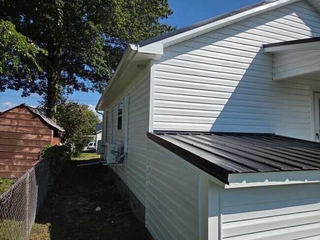 Building Photo - Cute 2 bed 1 bath home for rent.