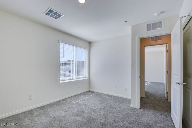 Building Photo - 7906 W Agate Ave