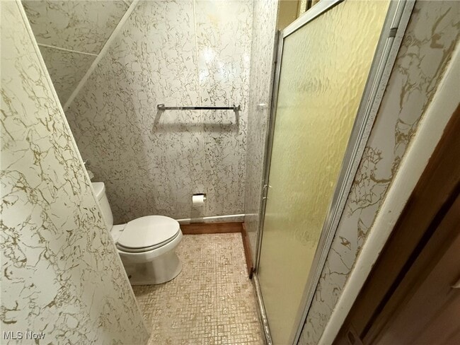 Building Photo - 230 E 21st St