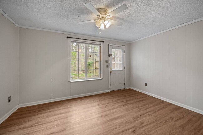 Building Photo - 7716 Sandra Ln