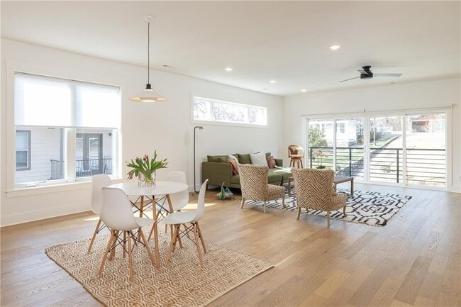 Building Photo - 207 W Lafayette St