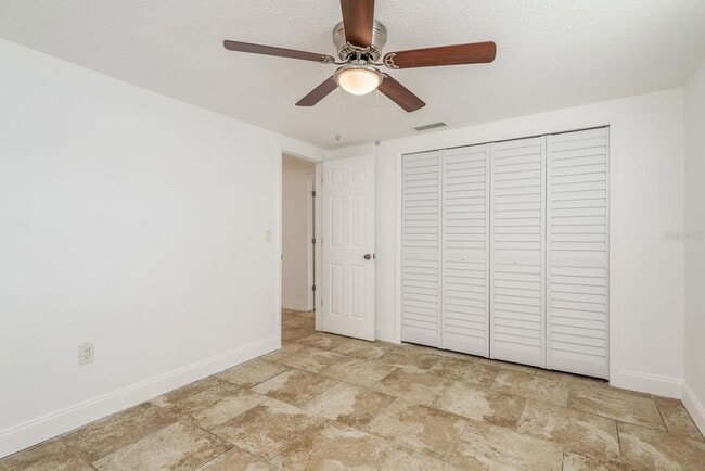 Building Photo - 4233 Belle Isle Ct