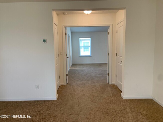 Building Photo - 810 Laurel Valley Dr
