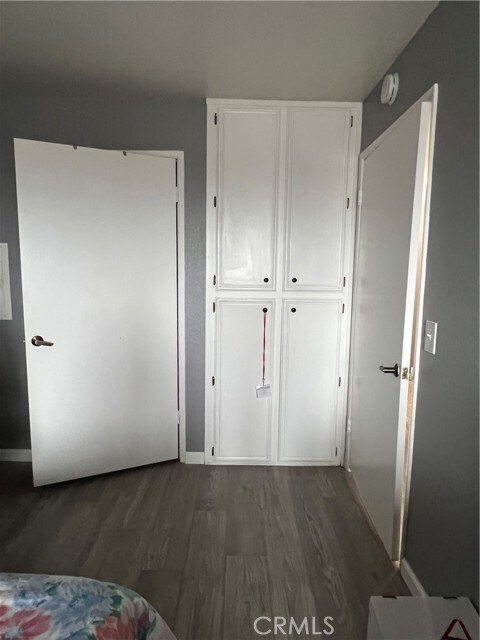 Building Photo - 11410 Dolan Ave