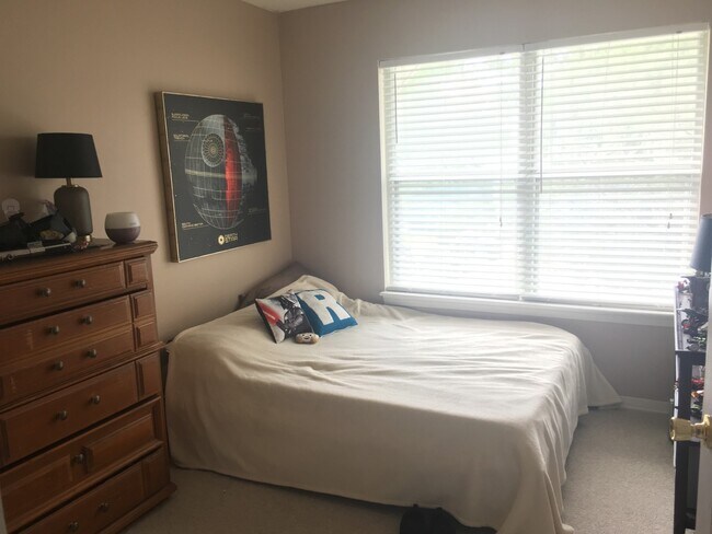 Building Photo - 3bed/2.5 bath condo in Herons Cove, Va Bea...