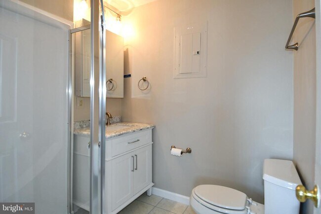 Building Photo - 2 E Federal St