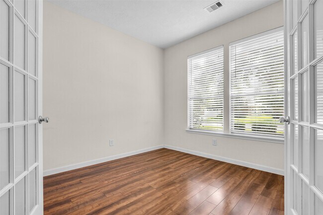 Building Photo - 6719 Path Way Ct