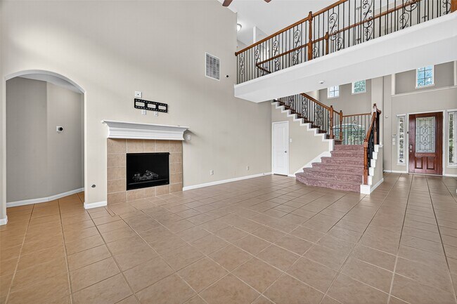 Building Photo - 11002 Kirker Ln