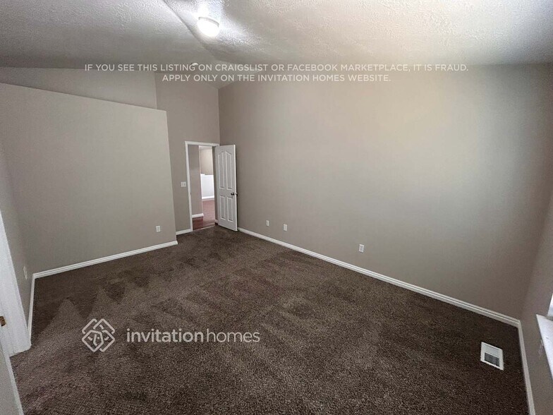 Building Photo - 4581 W Mina Deoro Dr