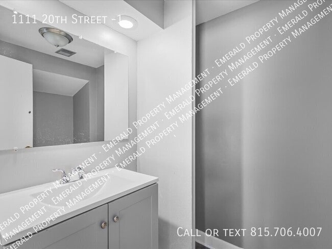 Building Photo - 1111 20th St