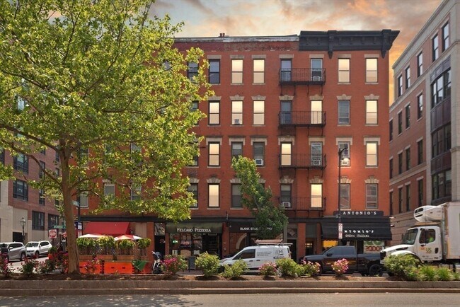 Building Photo - 286 Cambridge St