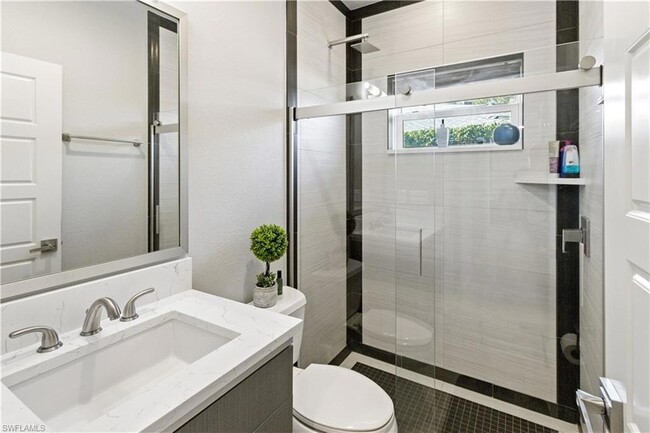 Building Photo - 10990 Goodwin St