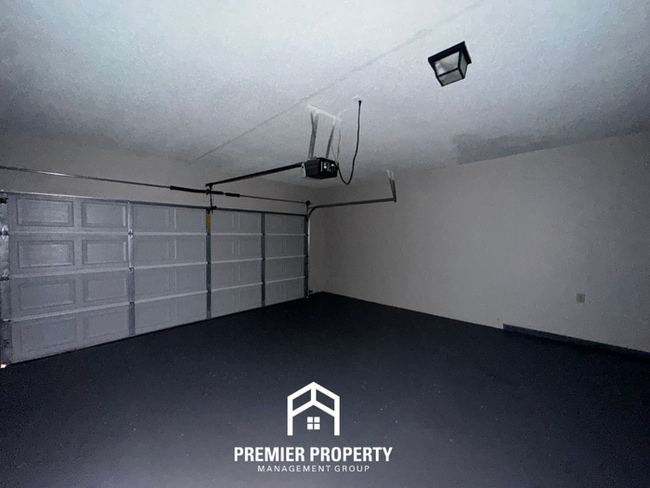 Building Photo - Massive 4BR/2.5BA Executive Home in Berryhill Farms | Cul-de-Sac & 3,300+ Sq Ft