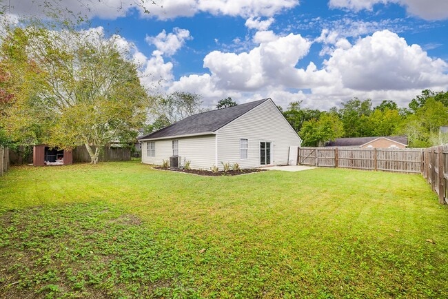 Building Photo - 118 Laurelwood Dr