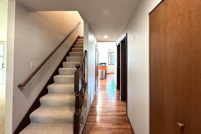 Building Photo - 12941 NE 71st St