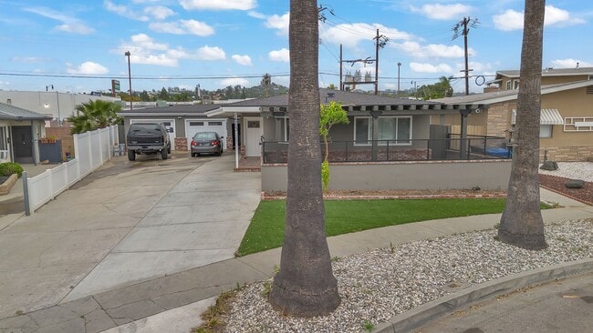 Building Photo - 16223 Haldane St