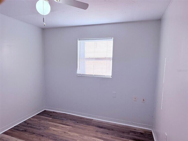 Building Photo - 1544 77th Ave N