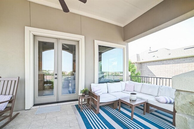 Building Photo - 2302 Arroyo Grande