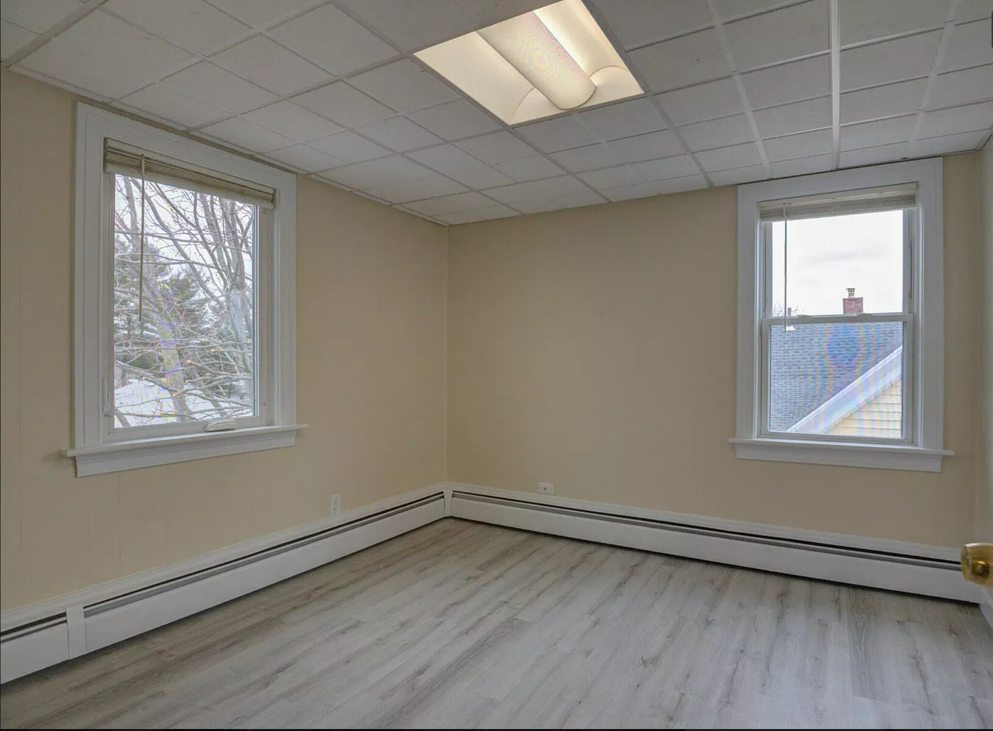 Building Photo - 64 Bradbury St