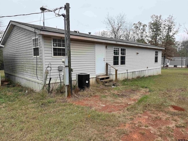 Building Photo - 241 CR 2445