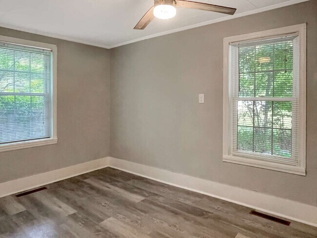 Building Photo - Seeking a roommate for a 2 bdr, 2 bath lower level condo with a porch and private yard, 1.5 miles...