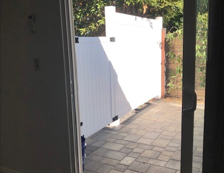 Building Photo - 10655 Coraline Pl