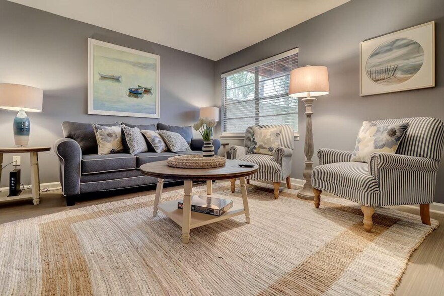 Primary Photo - 400 William Hilton Pkwy