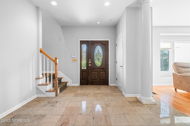 Building Photo - 230 Norwood Ave N