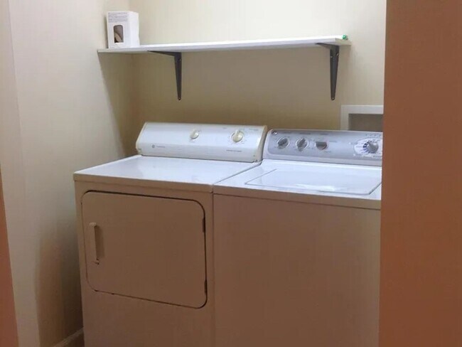 Building Photo - 1501 Chickasaw Rd