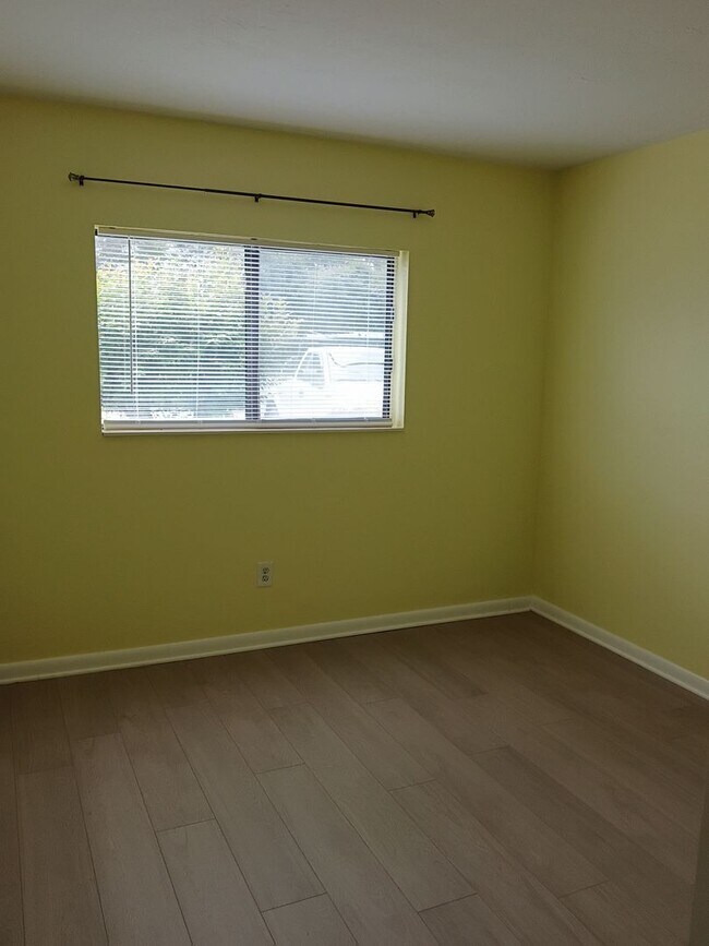 Building Photo - WESTWIND COMMUNITY