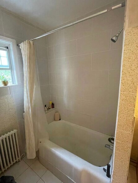 Building Photo - 1132 N Negley Ave