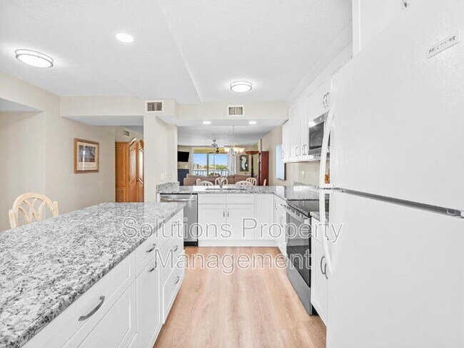 Building Photo - 190 Pinellas Ln
