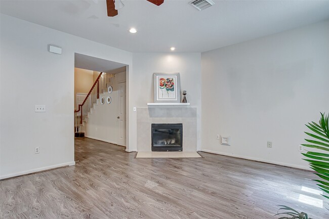 Primary Photo - 3742 E Ashford Villa Ln
