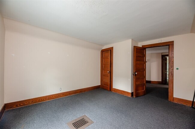 Building Photo - 376 Barrington St