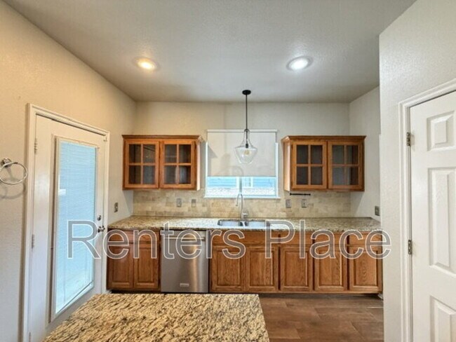 Building Photo - 2012 S Aster Ave