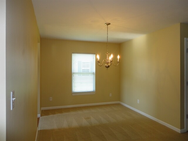 Building Photo - 16947 Tree Top Ct