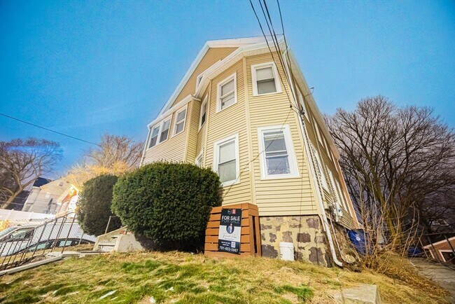 Building Photo - 49 Essex St