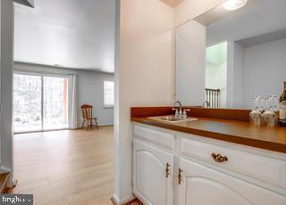 Building Photo - 8931 Park Forest Dr