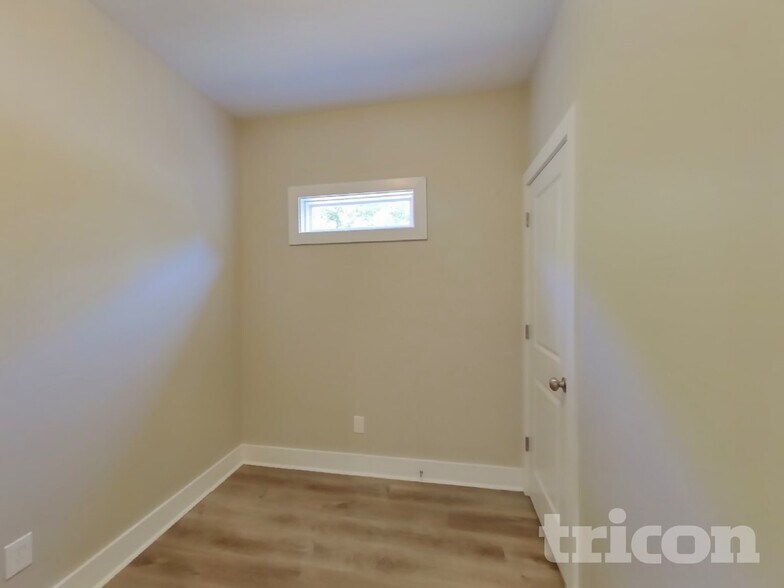 Building Photo - 1765 Bridgecrest Dr