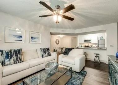 Building Photo - 901 Farm to Market 517 Rd W