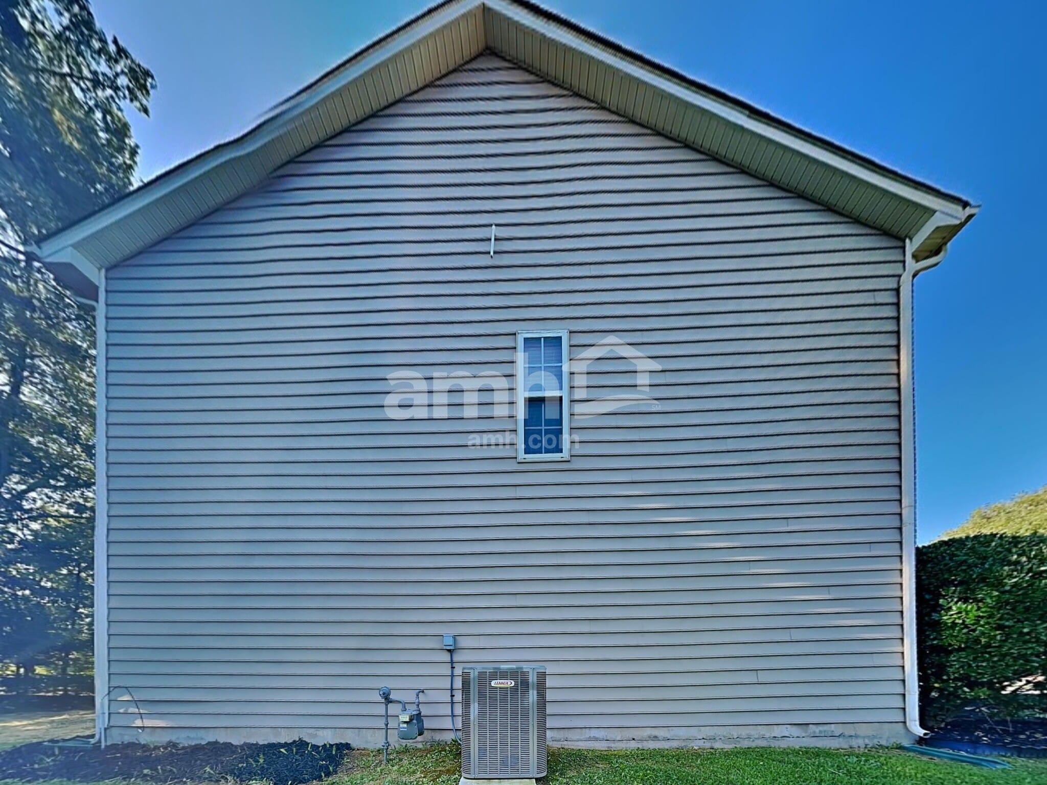 Building Photo - 6240 Red Clover Ln