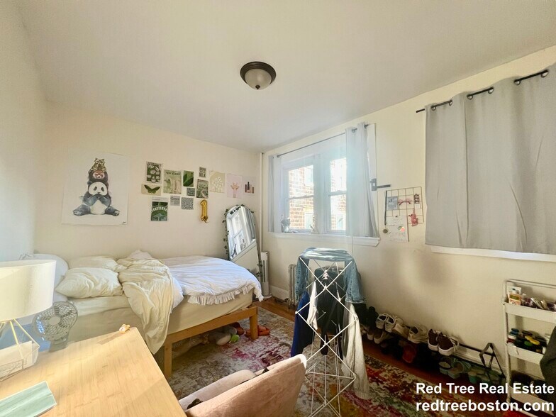 Building Photo - 62 Egmont