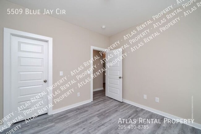 Building Photo - 5509 Blue Jay Cir