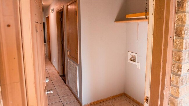 Building Photo - 2571 Mia Pl
